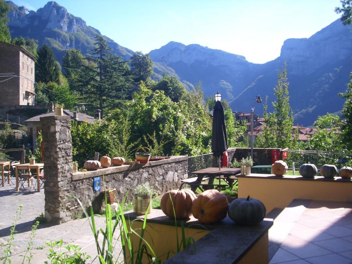 Pania Forata Hostel Stazzema Exterior foto
